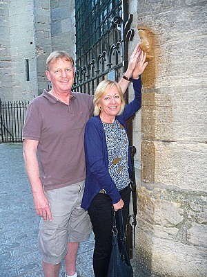 Mark and Sue Robins.